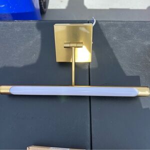 Elegant Gold Wall Light Fixture